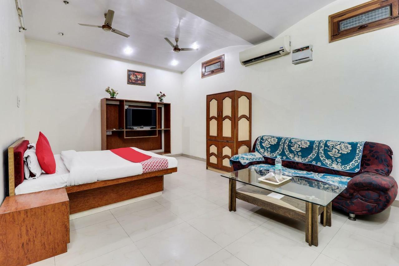 Oyo 43936 Hotel Rajputana Palace Farrukhabad Ngoại thất bức ảnh