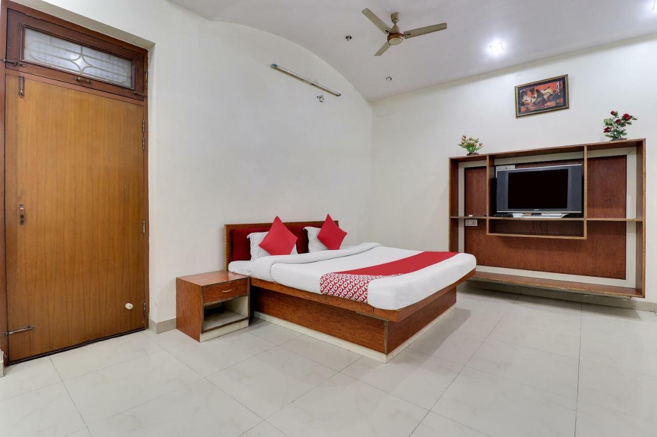 Oyo 43936 Hotel Rajputana Palace Farrukhabad Ngoại thất bức ảnh