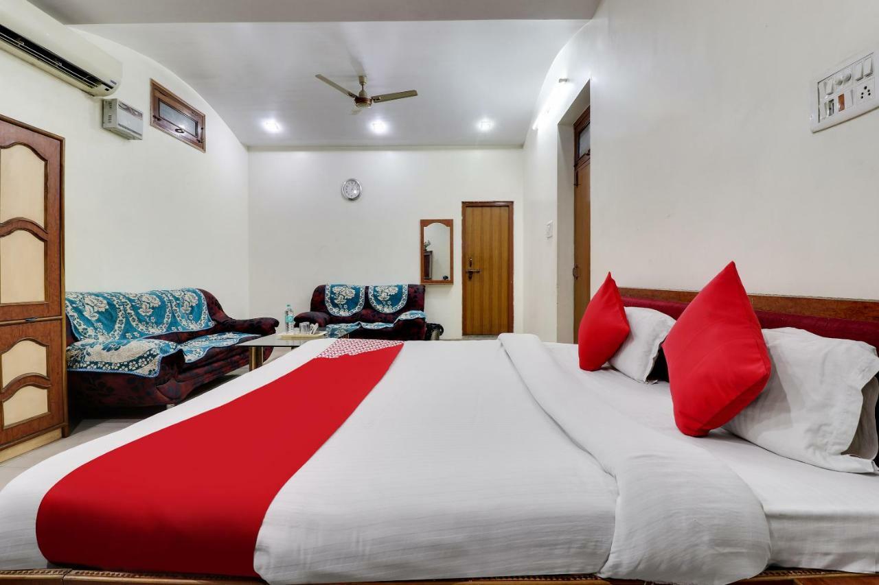 Oyo 43936 Hotel Rajputana Palace Farrukhabad Ngoại thất bức ảnh