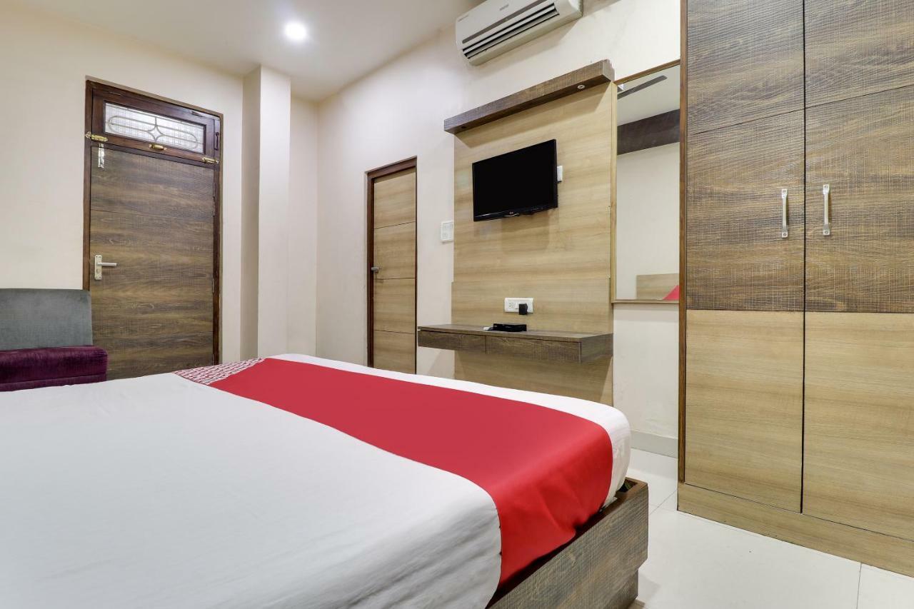 Oyo 43936 Hotel Rajputana Palace Farrukhabad Ngoại thất bức ảnh